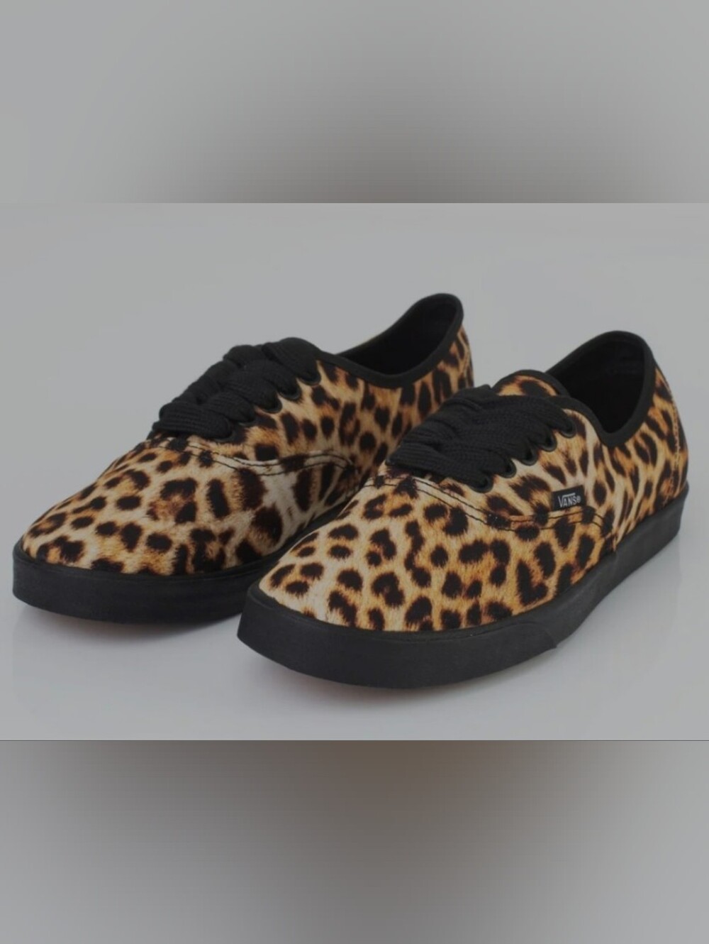 Vans - Authentic Lowpro Leopard print shoes